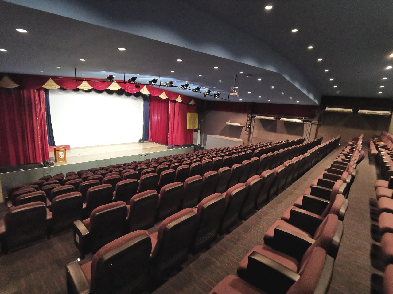 KPIS Auditorium – KPIS